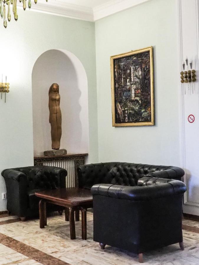 Hotel Triumf Bucharest Luaran gambar